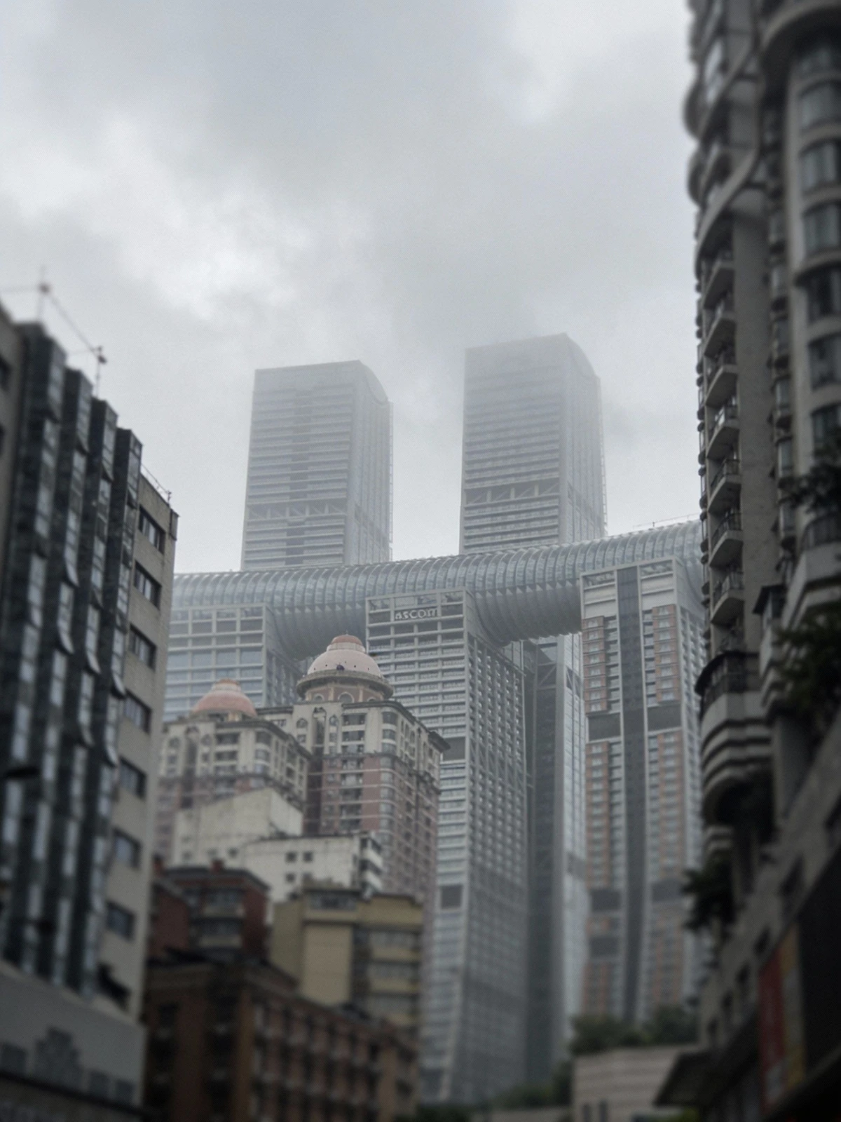 建筑画质增强前示例图片