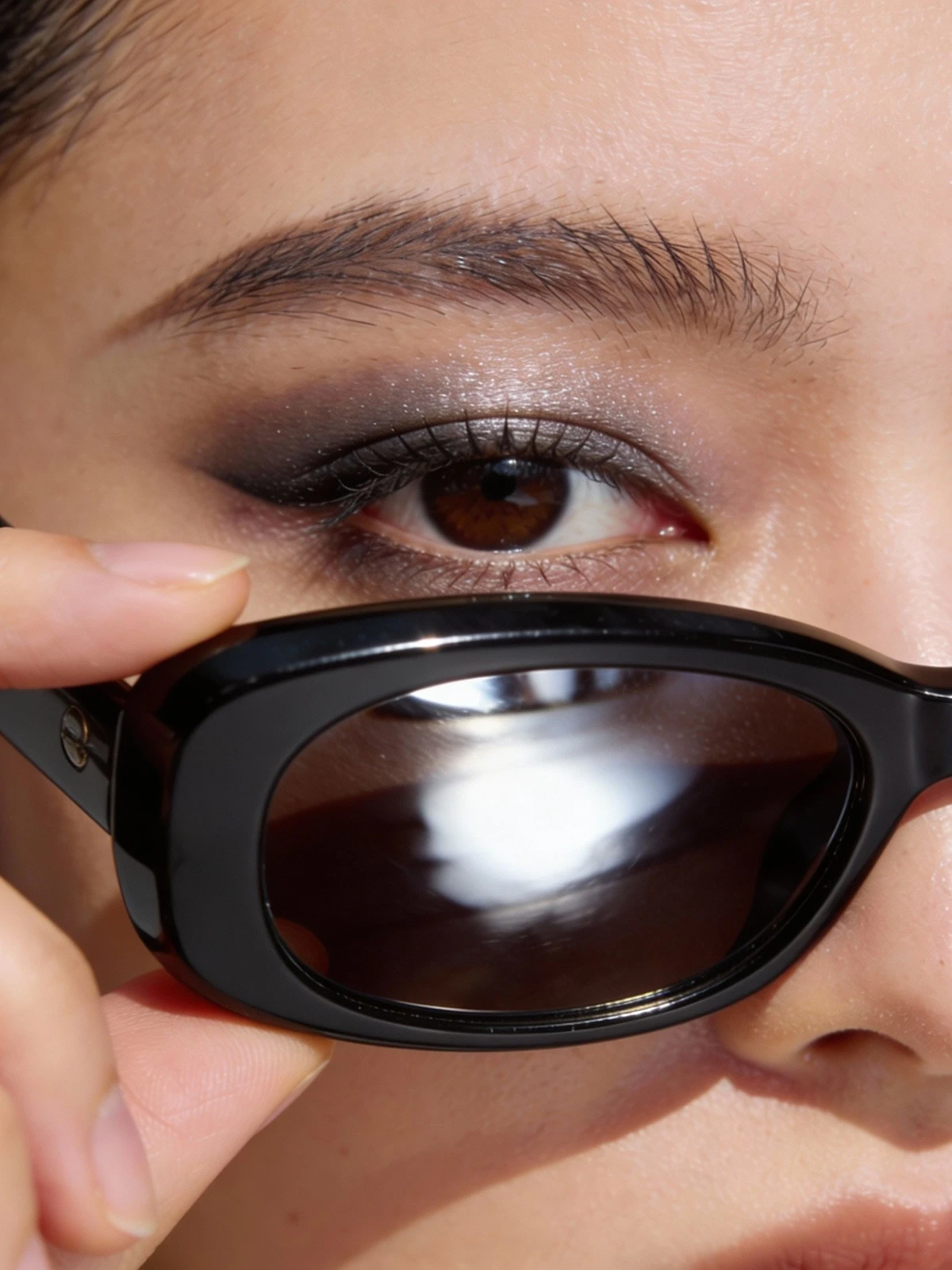 模特添加墨镜前示例照片