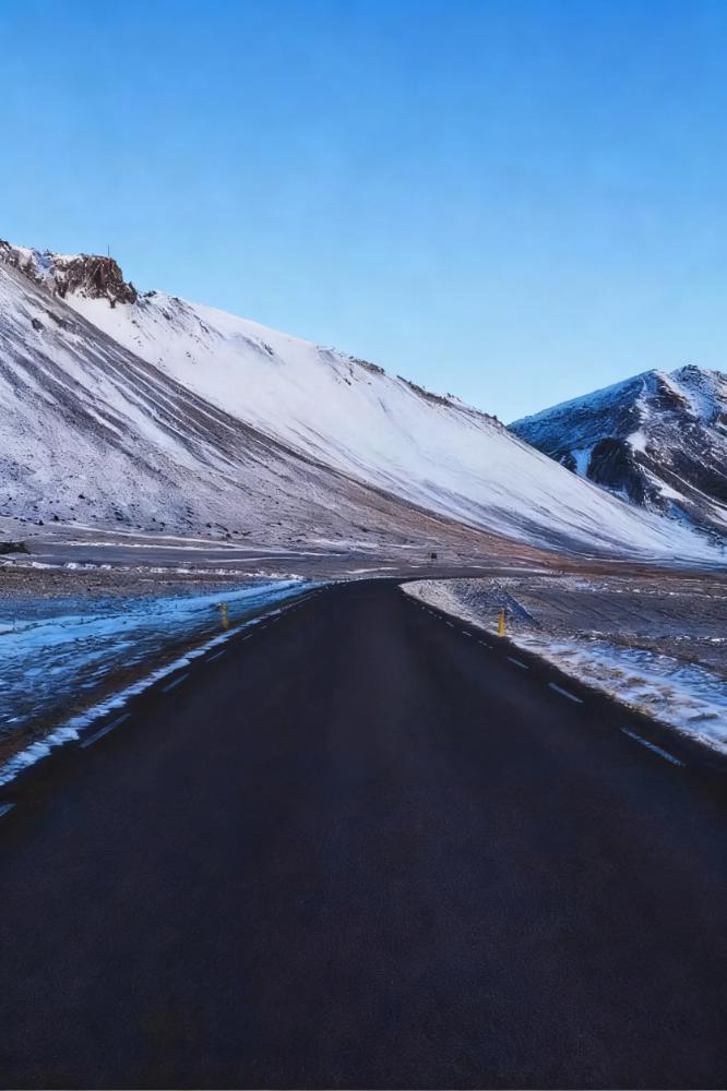 参考线水印去除前示例图片